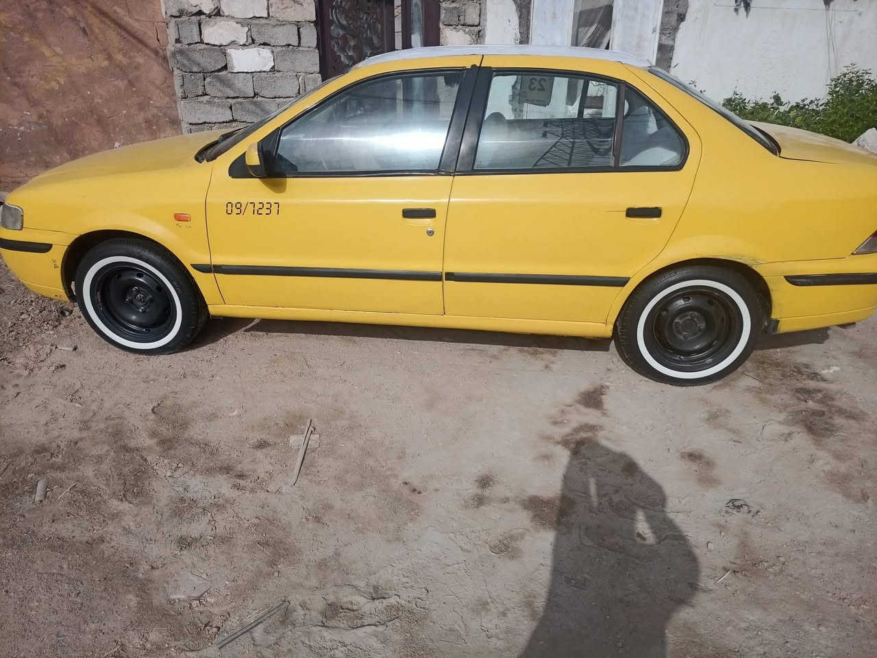 لسلام عليكم سمند موديل 9 السياره مكفوله من ضربه كير ومحرك هساكم وكور  استوني شادهن هيئه مصفره رقم بغداد -حداديه جديده مشط جديد السعر25 وبيها مجال  ***********
