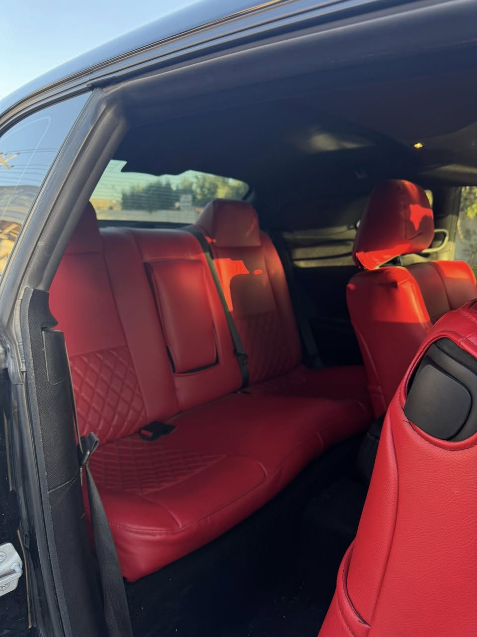 جالنجر 2023 Gt اصدار اخير دخول جديدرقم بغداد تحويل مباشر
حادث خفيف جدا شبر جاملغ خلفي راجع بي دي ار 100 بالمية وبيها جاملغ سكن امامي وشوي من البنيد كلير امريكا فقط اثر شخط وموجود الكارفاكس للتأكيد
بدون ايرباك،بدون دواخل، بدون شاصي
المواصفات 
* رادار خلفي جانبي 
* داخل جلد 
* كشافات الضباب زنون 
* المصابيح الأمامية مع LED 
* حساسات 
* سستم صوت الپاين 
* ويل قياس 20 انج 
* مقاعد رياضية  
* مقاعد أمامية كهربائية عدد 
* تشغيل عن بعد 
* ستيرن كهربائي 
* محدد سرعة 
* تلفون بلوتوث 
* كاميرا خلفية 
* مرايا متحسسة للاضاءة العالية   
* دخول ذكي (بصمة)
* ممشى 28 فقط
* مكانها الفلوجة  
*  واتساب/ ***********
* السعر 233 وبيها مجال للشراي
