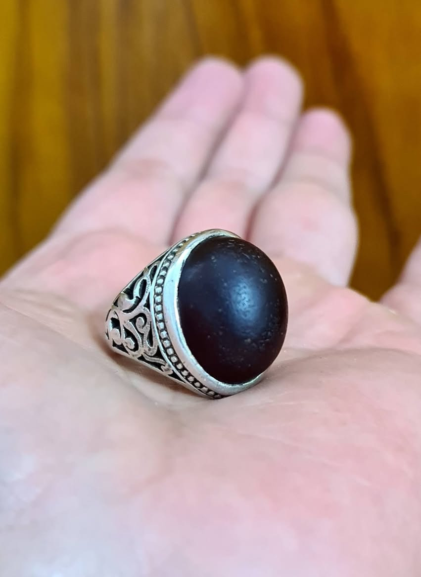 للبيع عقيق شفة العبد قديمة صياغة ثقيلة يدوية هل موجود قطعة تحفة مختلفة يوجد توصيل ان شاء الله قياس الخاتم 24.25


**إذا كنت صاحب هذا الإعلان وتريد حذفه لأي سبب، رجاءا أرسل رسالة إلى الدعم الفني**