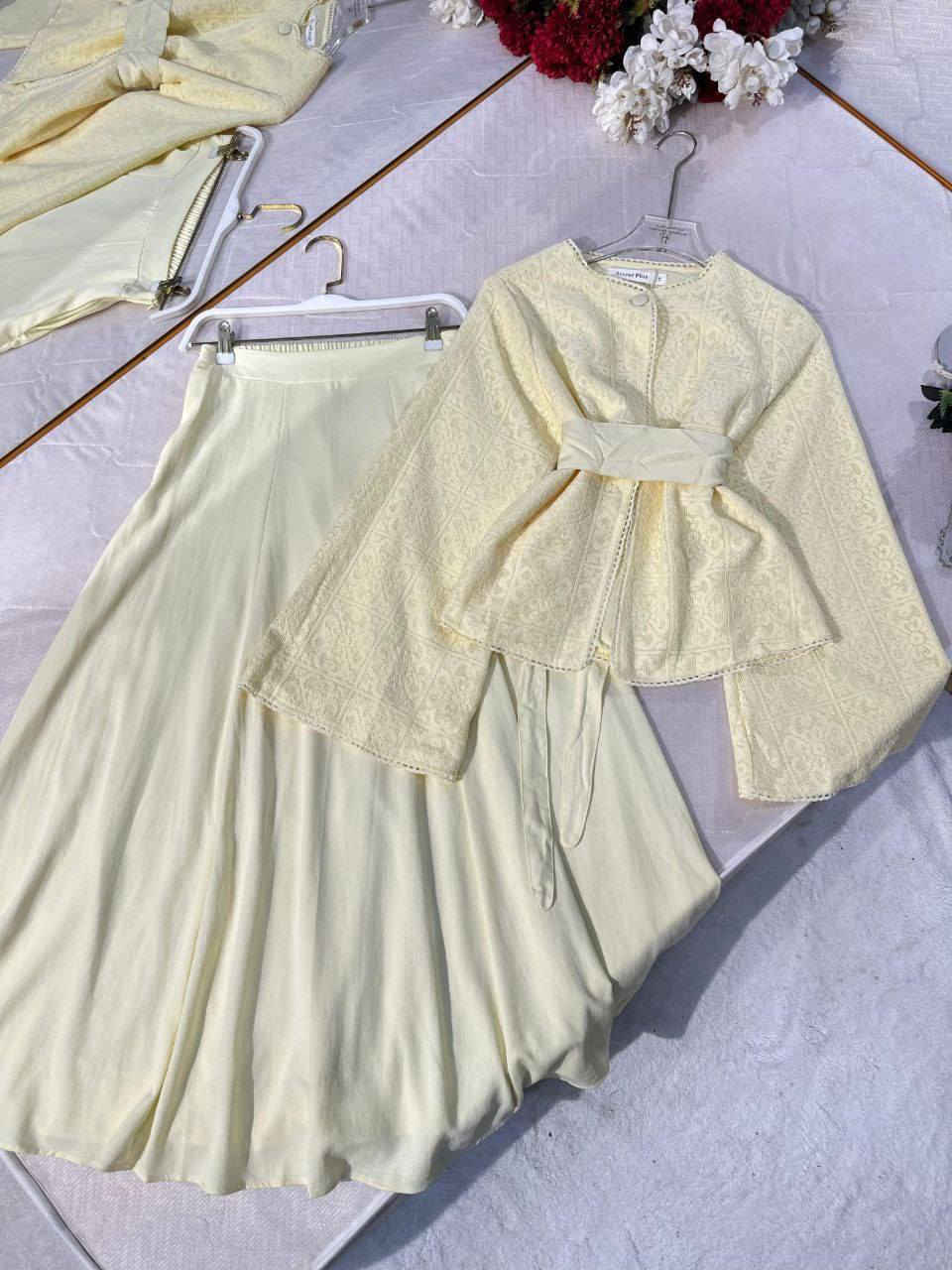 ووصل الجمال وترند الموسم😍❤️

طقم العيد تنورة قطعتين خامة إيروبين إيطالي

قياسات  من 38 _ 48

سعر . خاص


**إذا كنت صاحب هذا الإعلان وتريد حذفه لأي سبب، رجاءا أرسل رسالة إلى الدعم الفني**