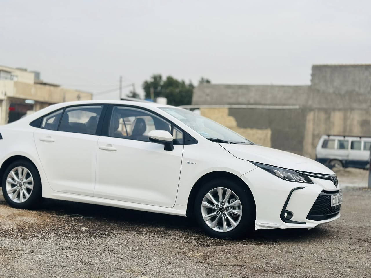 السلام عليكم كورلا 25 رقم بغداد
تويوتا كورولا هايبرد 2025 شكل الخليجي فول مواصفات

ماشية 13 كم

محرك 1800 هايبر

تبريد قطعتين

مواصفات :

بصمه + بصمه ابواب

فتحه

كشنات جلد اسود

رادار + تحديد مسار + قيادة ذاتية

هاند بريك كهربائي + لايت زينون

عداد ديجيتال

درايف مود + أوتو هولد

فل سيستم إيرباك + مانع تصادم + مانع انزلاق وبعد هواي بيها مواصفات 

سياره مكفوله كفاله عامه 

السياره بسمي رقم بغداد الجديد 

مكان بغداد كرخ  

سعر 163 وبيه مجال 

الاتصال هاتف *********** 
وتساب ***********
