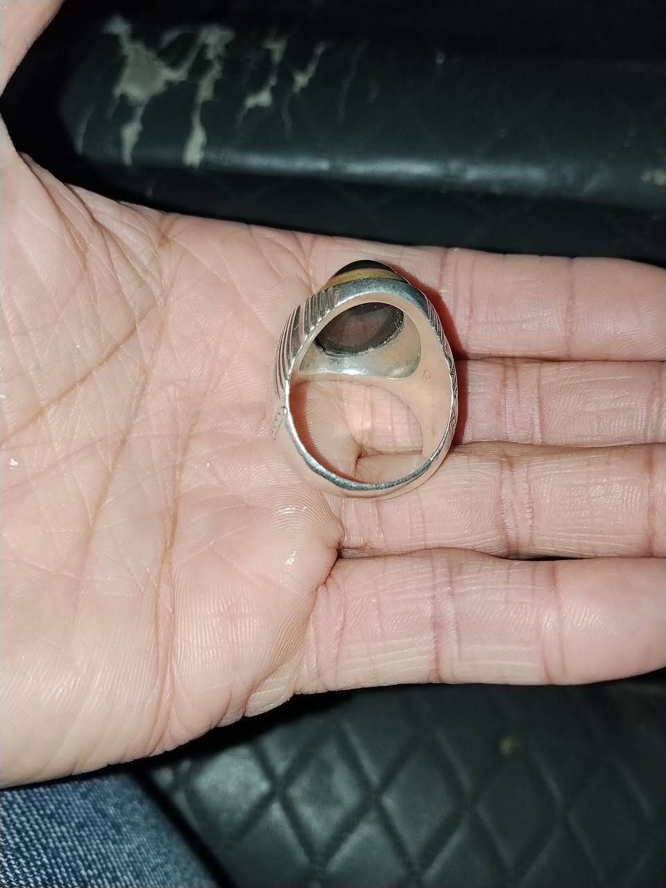 السلام عليكم  يماني شفه اصلي  صياغه ثقيل 
كربلاء حي العباس  ***********
