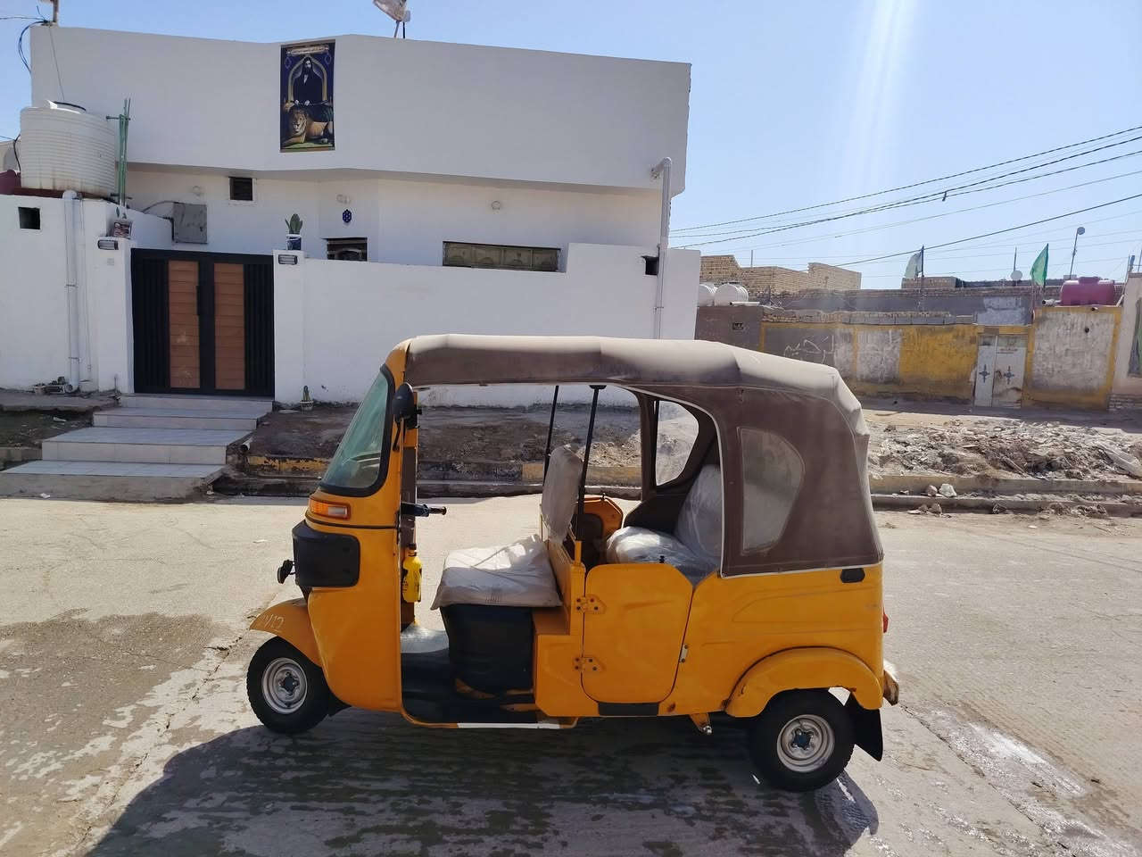 سلام عليكم تكتك للبيع موديل 2022 شهر 12 كفاله عامه خاص ما جاوب استفسار على هذا الرقم ***********
