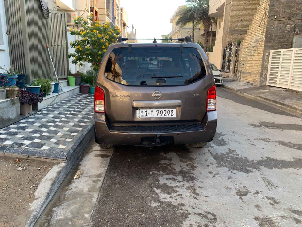 السلام عليكم                                                                            للبيع نيسان باثفايندر 2008 وارد أمريكي  فول  1/1 اعلى مواصفات تجي بهاي السيارة 
بصمة تشغيل وأبواب 
كشنات كهرباء 
تحكم ستيرن
فتحة سقف 
دشبول ارمادة
جنطة شفط 
كير مكينة تمام حدادية إمامي خلفي تمام  رقم بغداد أنكليزي سنوية وهزة كاملة 
السيارة جديدة وجاهزة مال بيت استخدام بسيط 
السعر (118$)مجال بسيط للشراي 

العنوان (بغداد/الكرخ )(***********)
