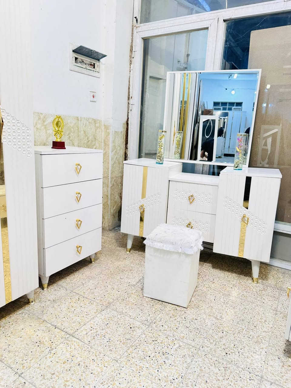 غرفة نوم تركي 🇹🇷
نضافه 85 ‎%‎💯
تتكون من 9 قطع
باب المنيوم برغي وجوي حديد 
سعره 775 الف 
توصيل وشد داخل بغداد مجاناً


**إذا كنت صاحب هذا الإعلان وتريد حذفه لأي سبب، رجاءا أرسل رسالة إلى الدعم الفني**