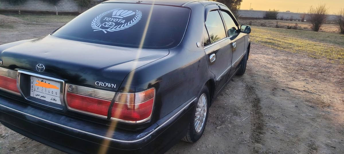 السلام عليكم للبيع ملكه أدوات سياره محرك ففتي دكمتين كير محرك شرط صدر جديد تخم تأير د كهربائيات كلها شغاله سياره برده خليفه سياره جاهزه السعر ٢٧ بيها. مجال الاستفسار ***********.
