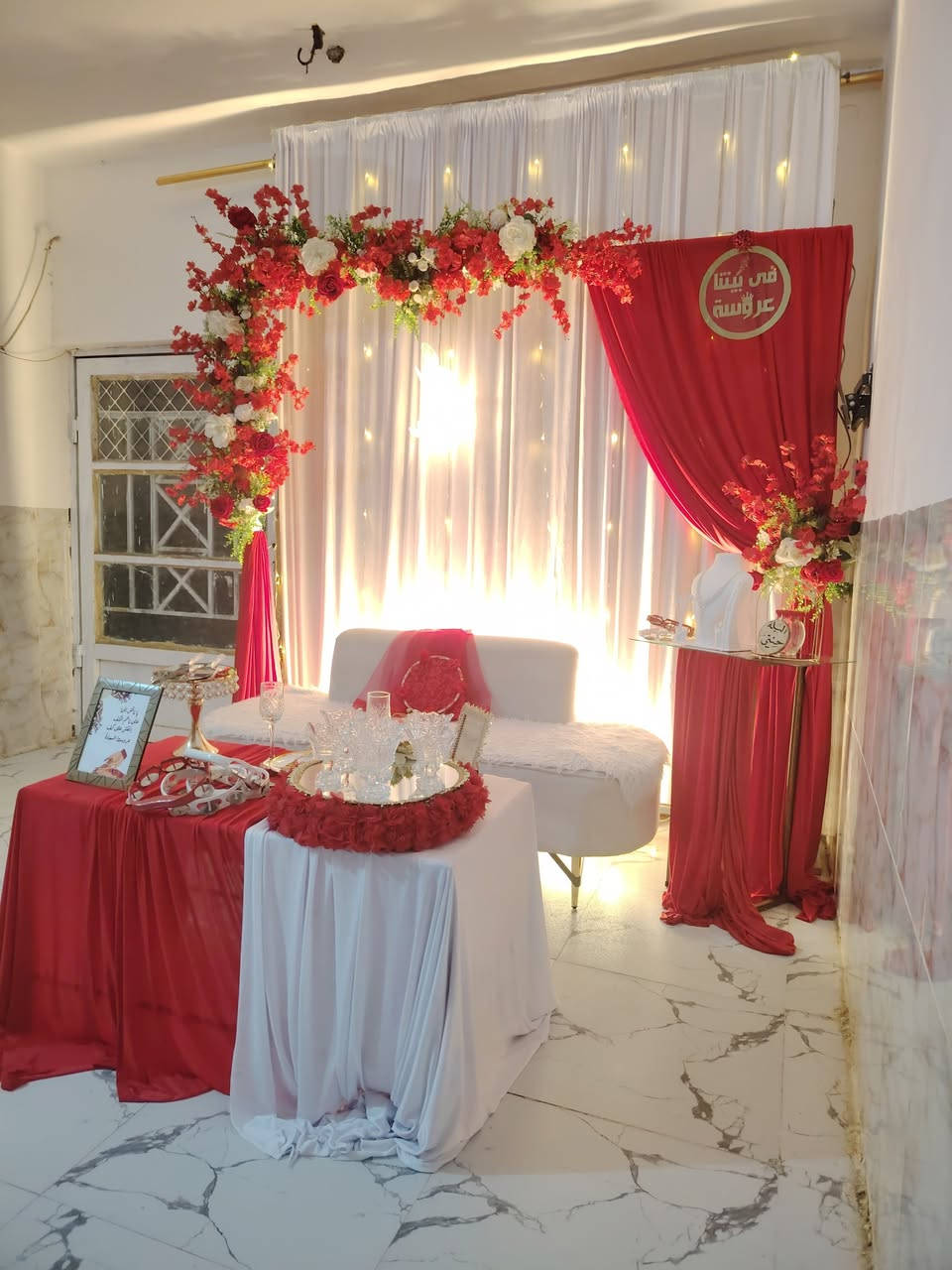 السلام عليكم ورحمة الله
الحجز مفتوح لكوشات العقد والمهر حنه حسب الطلب للحجز والاستفسار التواصل علئ الخاص او الاتصال على الرقم ***********
