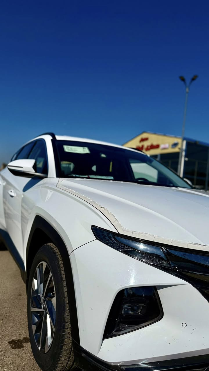 سلام عليكم 
Hyundai Tucson
موديل 2023
كفالة عامة عدة هذ  الشخط الي بل دعامية 
موصفاته :
بصمة 
دخول ذكي 
سايد بريك 
دكمه داخلاسود مطعم 
 ويل 18 
حساسات اماميه خلفيه
 كشنين كهرباء
 كامره دواره
 تحكم استيرن 
تبريد قطعتين 
مري شفط 
شاحن واير لس 
شاشة ايباد 
للاستفسار
***********
