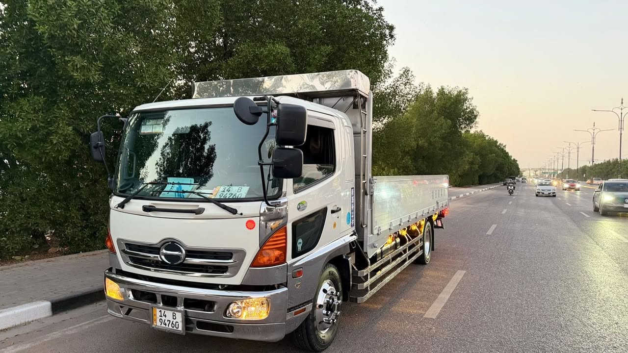 السلام عليكم للبيع هينوا شيطان دخول جديد فحل 8 برغي مكينه 6 سلندر سوبر شاصي سمج سبرنك اصل ماشيه 68 الف فول سستم ستيل ياباني اصلي مرقم كرين سياره مكاني البصره 
***********
