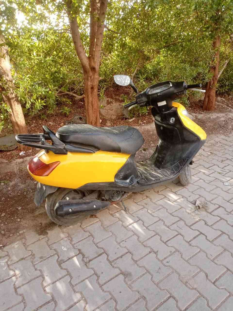 السلام عليكم للبيع دراجه سبيسي ياباني الدراجه شغاله سلف هندر مكينه ناعمه مكفولة من  التبخير والنضوح كهربائيات كله شغاله كفرات بلاديه قفل جنطه قفل ستيرين كله كامله أوراق كامله مكاني بغداد الكرخ العطيفيه السعر 250 قفله قفل هذه رقمي للتواصل *********** اتصال موجود
