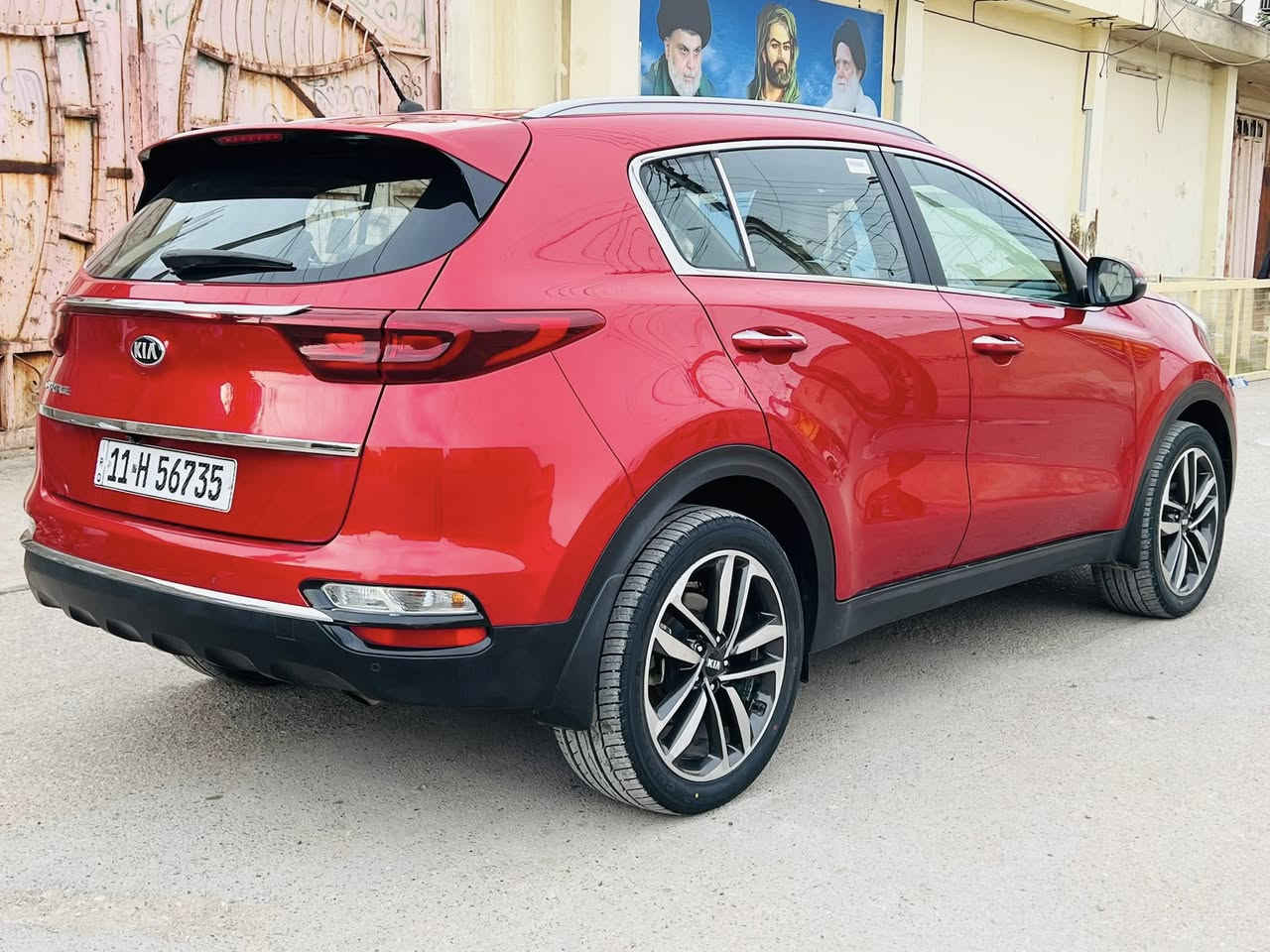 سلام عليكم البيع سبورتج موديل 2021 خليجي سياره زيرو جديده لوك ماشيه 73 الف كفاله عامه ماعده شويه بل بنيد صبغ بل كصه مال بنيد والباقي كفاله عامه سعرها 205 وبيها مجال بصيط مكاني بغداد المعامل لاستفسار ***********
