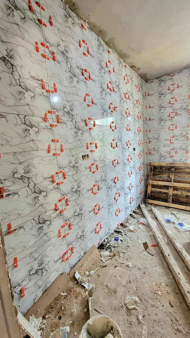 كادر مكادر مصري لانواع التطبيق البورسلين والسيراميك والكاسي والمرمر والجدران بارضيه وبيات درد شغل درجه اولى اسعار مناسبه للجميع متفرع التواصل على الواتس ***********
