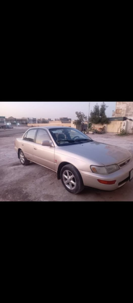 (كورلا للبيع مديل 92 نظيفة رقمها بغداد )السعر الاتصال عل رقم (***********)
