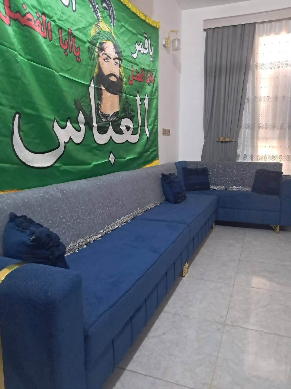 سلام عليكم اخوان عندي تخامه ثنين موضحات بل صور نضافى100 بل 100 مكاني نجف كوفه شارع المطار علكم
رقم الوتساب ***********
