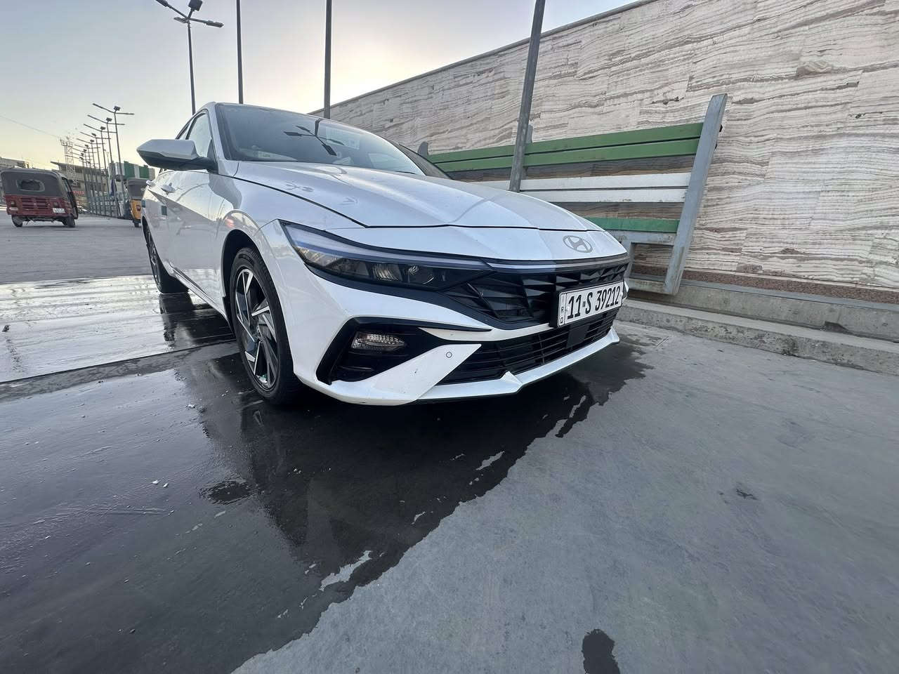 🚗 للبيع: هيونداي النترا 2024 (خليجي) فول مواصفات
سيارة مال بيت، كفالة عامة من الدعامية للدعامية وبحالة الوكالة (جاهزة من كلشي).
​📌 المواصفات:
​المحرك: 2000cc (قوي واقتصادي).
​المشي: 50 ألف كم فقط.
​الاضافات: فتحة سقف، حساسات أمامية وخلفية، شاشة كبيرة، كاميرا خلفية، تشغيل بصمة + تشغيل عن بُعد، تبريد قطعتين (أمامي وخلفي)، ويل ميثم.
​🛡️ وضع السيارة: كفالة عامة (لا صبغ، لا شخوط، لا حوادث) وبشرط الفحص وين ما يعجبك.
​المكان: بغداد
​السعر: [183] (بي مجال بسيط )
​للتواصل: [*********** ]
