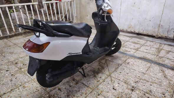 سلام عليكم سبيسي ياباني للبيع مفتوحه رايمر كفرات ابو الختم
كهربائيات شغاله السعر 550
***********
