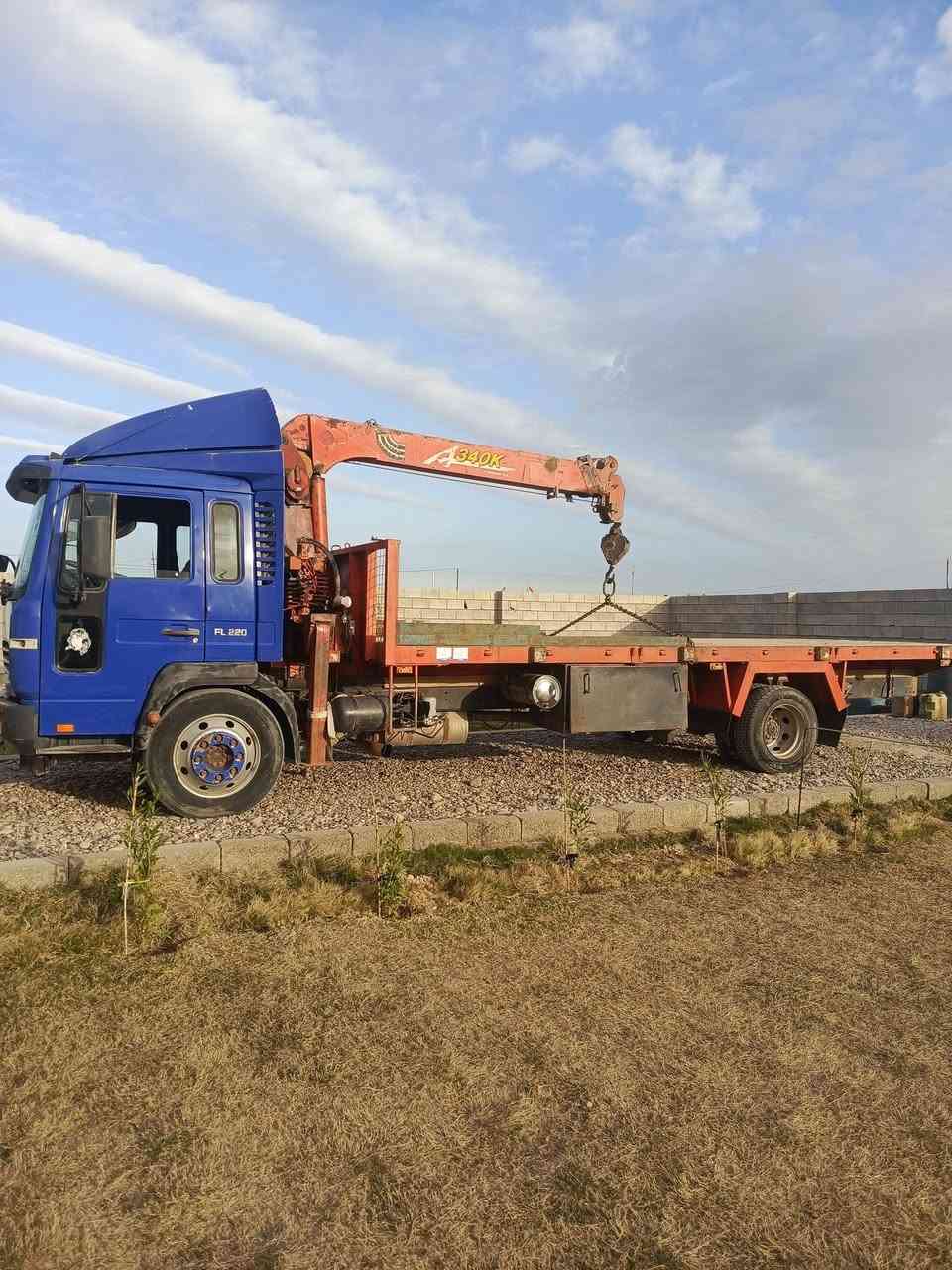 فالفو للبيع كرين 3 طن و400 . 3 سلايت موديل 2005 رقمه اربيل سنويه نافذه السعر 190 وبي مجال مكاني تكريت اتصال ***********
