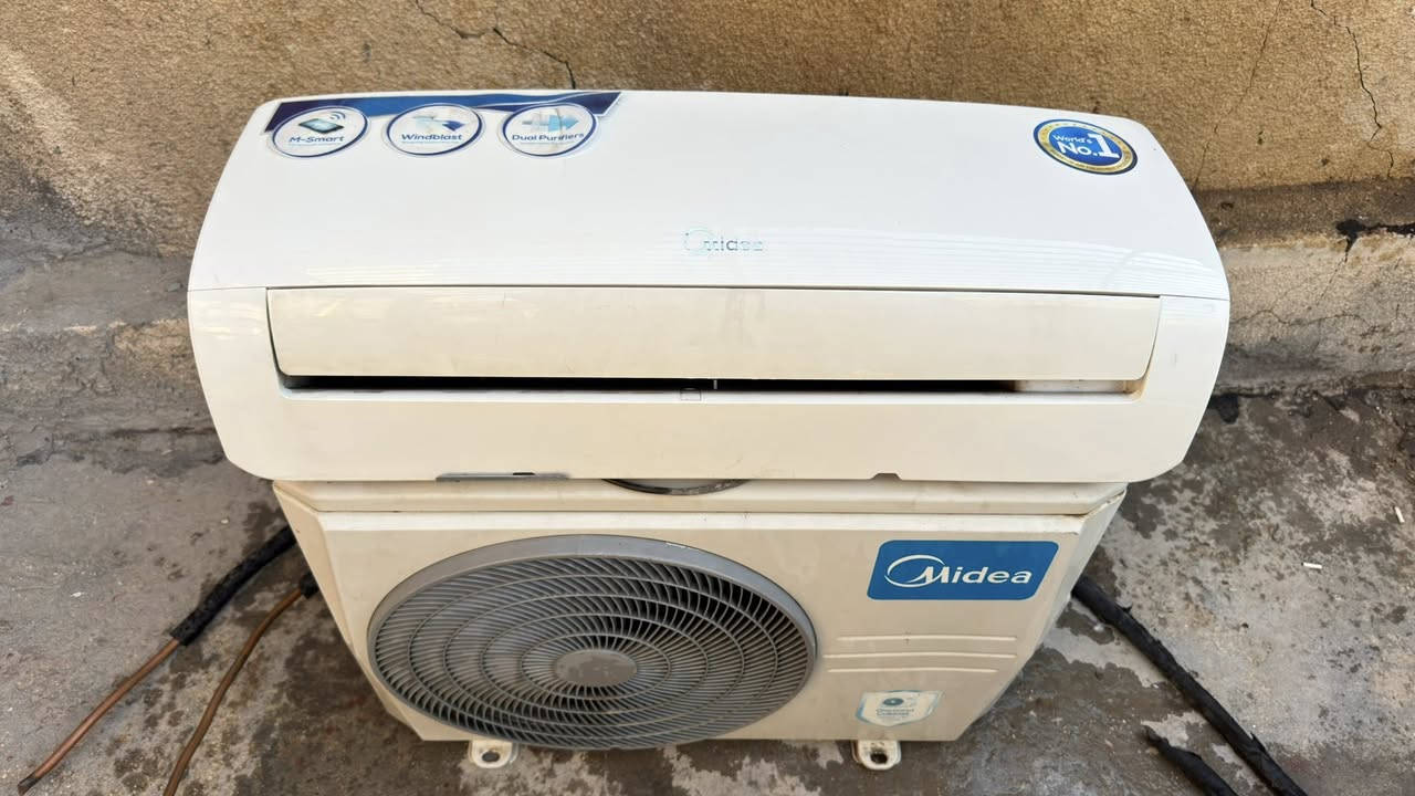 السلام عليكم
سبلت  midea واحد طن غاز 22 

السعر 250 قفل 

رقم الهاتف / ***********
