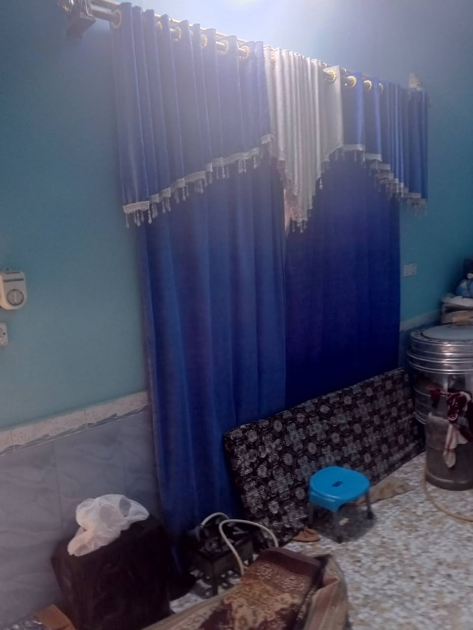 دار للبيع حي رحمه شارع الإمام الكاظم المساحه 175 م السعر 45 مليون رقم 📱 ***********
