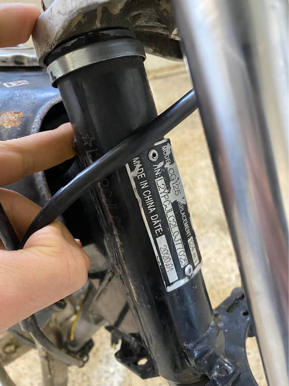 سڵاوی خواتان لینێ ئەم ماتۆرە بۆ فرۆشتن
نامی ٣حەرفە 
٢٠٢٠
ماتۆرە بێعبەی
دوکاڵو رۆنیان بەشەرت
ماتۆرەکە لە سلێمانیە
سعری ١٧٠مەعامەلیەکی کەمە
ئەدمین❤️ السليمانية, العراق


**إذا كنت صاحب هذا الإعلان وتريد حذفه لأي سبب، رجاءا أرسل رسالة إلى الدعم الفني**