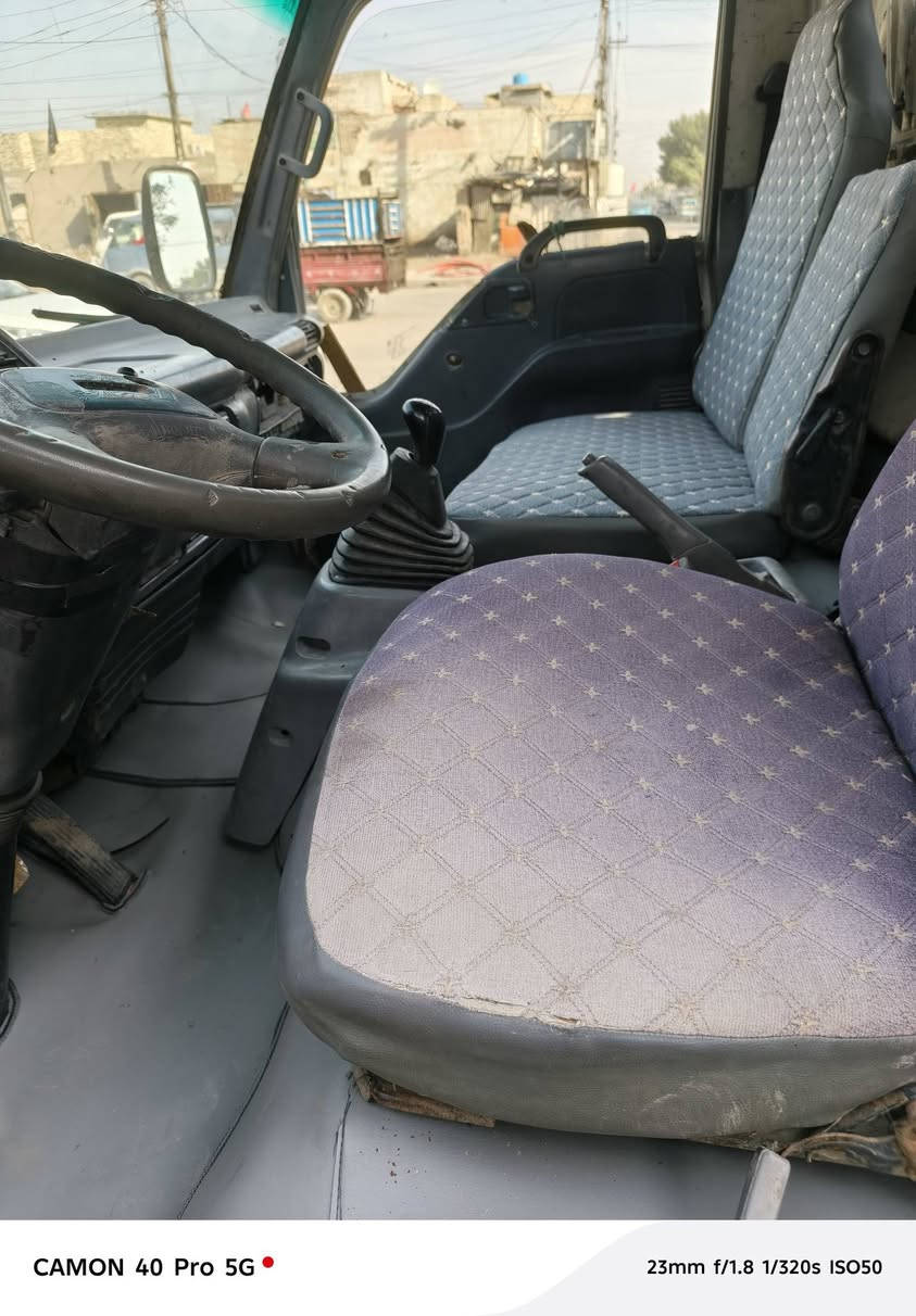 السلام عليكم كابسه ازوزه للبيع سياره جاهزه على وضع الشركه كير مكينه شاصي مكفولات رقم لهاتف ***********
