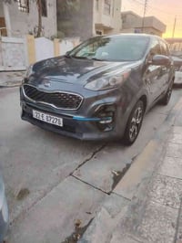 عندي كيا سبورتج موديل ٢١ وارد امريكي ضربتها بنيد فقط بيه طخة بالعراق ا...