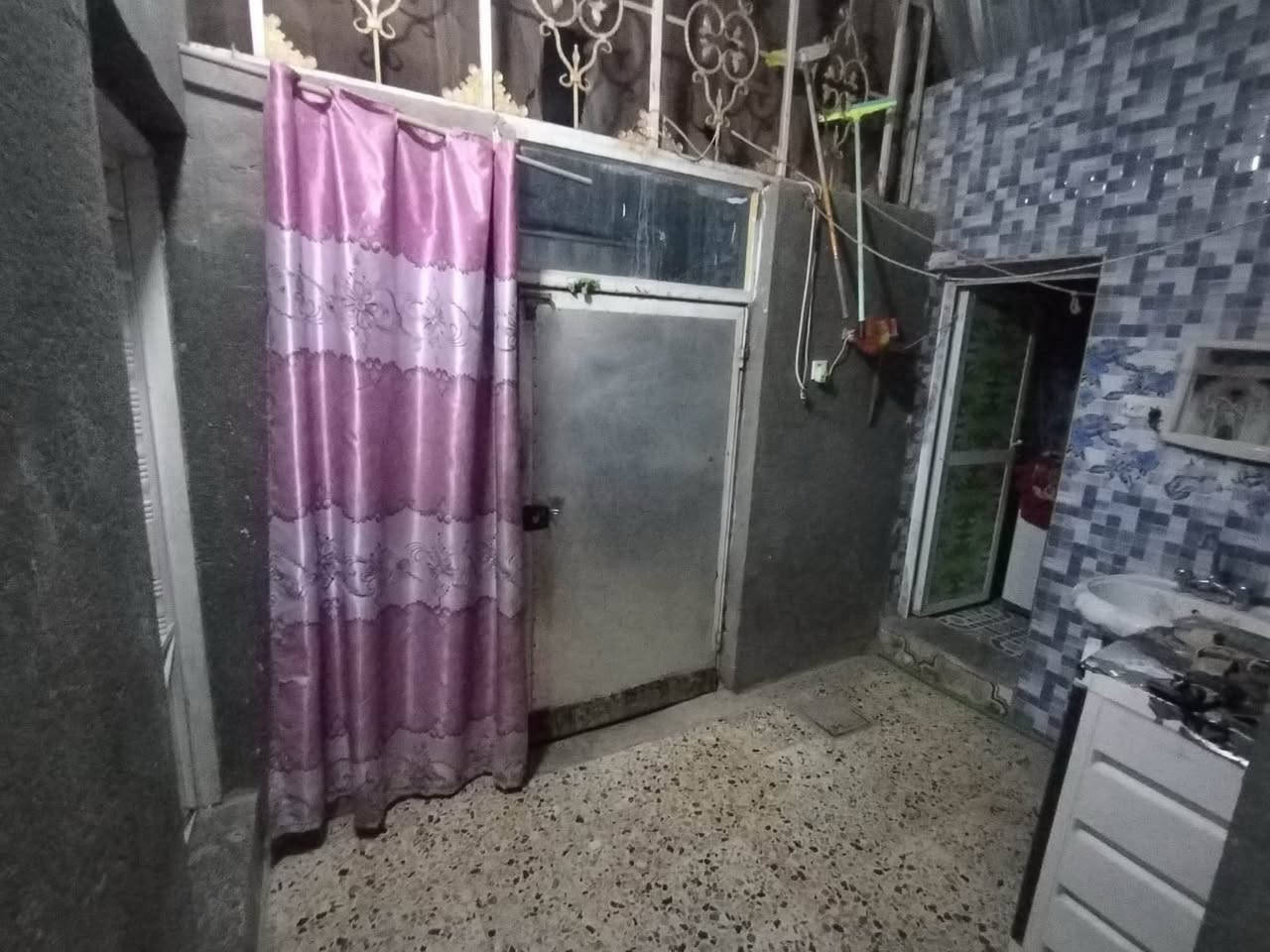 بيت زراعي اقرار محكمة ✅

شارع المسبح بلبدايه اول فرع ثاني بيت 🏠

السماحة١٠٠ متر📐 
شارع ٨ متر 

غرفه (١)
صاله
استقبال
مطبخ 
طارمة زغيره 
صحيات داخليه وخارجيه 

البناء عكاده نضيف كلش ✨

السعر (٦٥) مليون 

للاستفسار 
***********
***********
