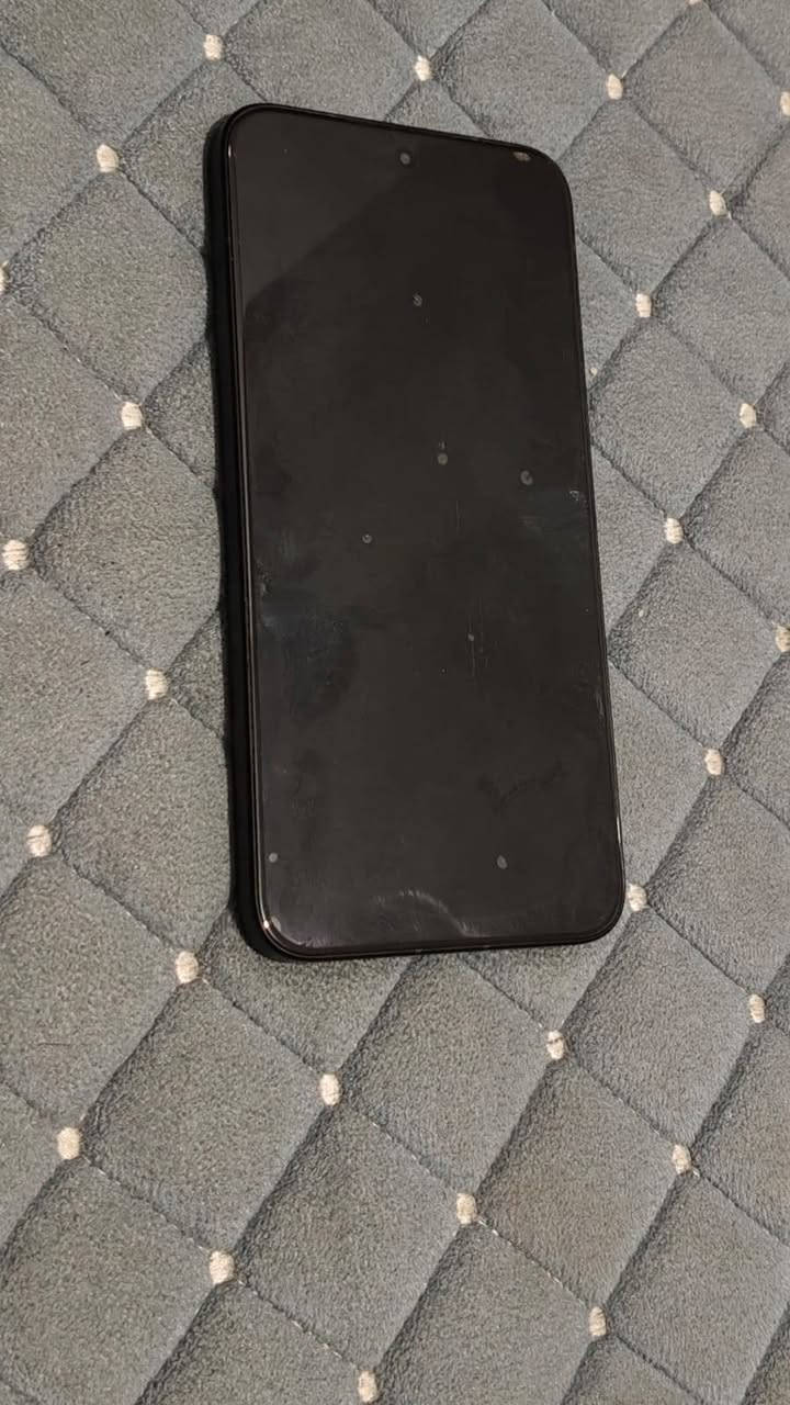 🚀🔥 POCO F7 PRO | 12 Go RAM • 256 في المخزون 🔥🚀 (120 فريم )
⚡ القوة بدون تنازلات!

اكتشف جهاز POCO F7 Pro، هاتف ذكي راقي مصمم لتقديم أداء استثنائي، عرض غامر، واستقلالية مثيرة للإعجاب...

📱 الميزات الرئيسية:
✅ رام 12 جيجا بايت
✅ 256 جيجا بايت من التخزين
✅ معالج Snapdragon® 8 Gen 3 - أداء فائق السرعة للألعاب والمهام المتعددة.
✅ شاشة AMOLED 2K بحجم 6.67 بوصة بمعدل تحديث 120Hz للحصول على سلاسة استثنائية.
✅ بطارية 6000 ميلي أمبير لاستقلال ذاتي يدوم طويلاً.
✅ اشحن رابيد هايبر تشارج 90 واط.
✅كاميرا رئيسية 50 ميجا بيكسل مع تثبيت بصري (OIS).
✅ مكبرات صوت ستيريو مزدوجة مع دعم Dolby Atmos ®.
✅ مستشعر بصمة الأصابع تحت الشاشة.
✅ IP68 مقاومة للماء والغبار.
شاحنة ٩٠ واط سريعة جدا 

🎮 Gaming • 📸 Photography • 🎬 Streaming • 💼 Work: POCO F7 Pro صُمِم للتفوق في جميع الحالات...

📞 اتصل: *********** 
السعر : 450 الف وبي مجال
