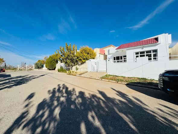 لا تفوت الفرصه 
بيت للبيع بسعر مناسب جدا
اربيل / شقلاوه
المساحة 200
2غرفة نوم
صاله
مطبخ 
صحيات
حديقة و كراج
بیت زیروا واجهة قبلة 
التحويل بإسم اي شخص يحمل الجنسية العراقية
الوحدة السكنية على بعد 4 دقائق فقط عن سوق شقلاوة الرئيسي
السعر 3دفاتر و 85 ورقە فقط
للجادين بالشراء
ارقام
مۊثث
***********☎️ وتساب ☎️
