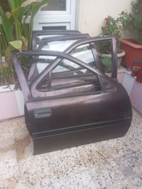 أوبل فكترا • ثلاث أبواب • أماميات تحتاج تصليح