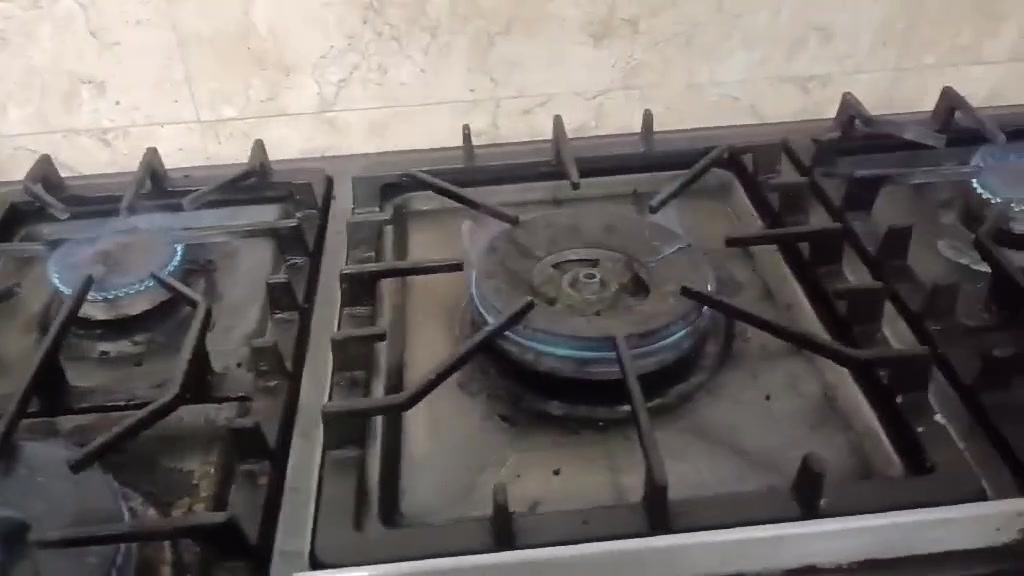 طباخ مستعمل بي عين نارها ضعيفه والثانيه واكفه بس يحتاجله تنضيف للانابيب ويرجع كلشي مابي اصلي ولله
السعر ٢٥ الف
العنوان الموصل حي التحرير قرب جامع المستغفرين
*********** واتساب
