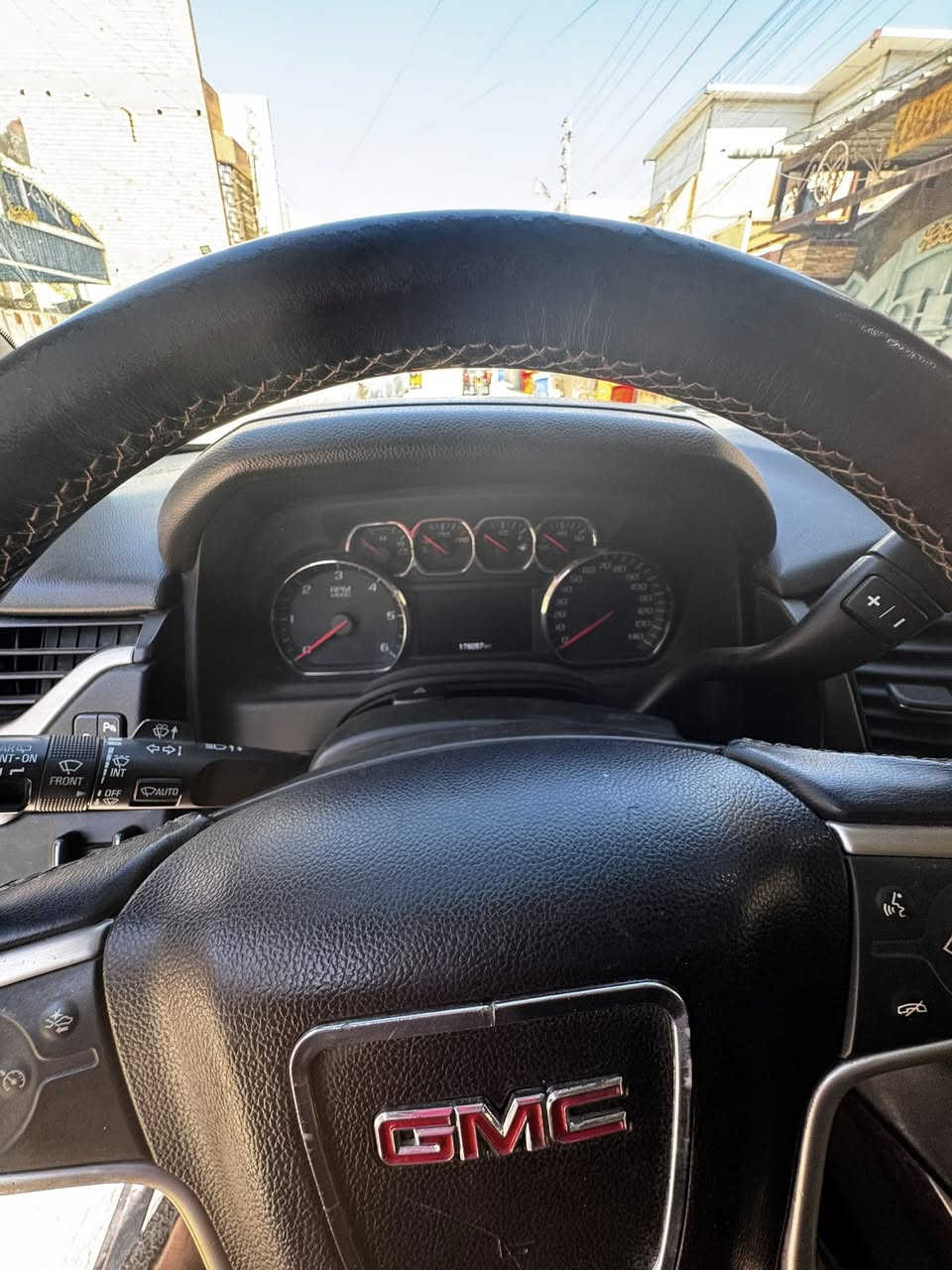 السلام عليكم 
يوكن مديل 2018 بيها قطعتين فول مواصفات عدا ل فتحه سعر 285 مكاني بغداد غزاليه ***********
