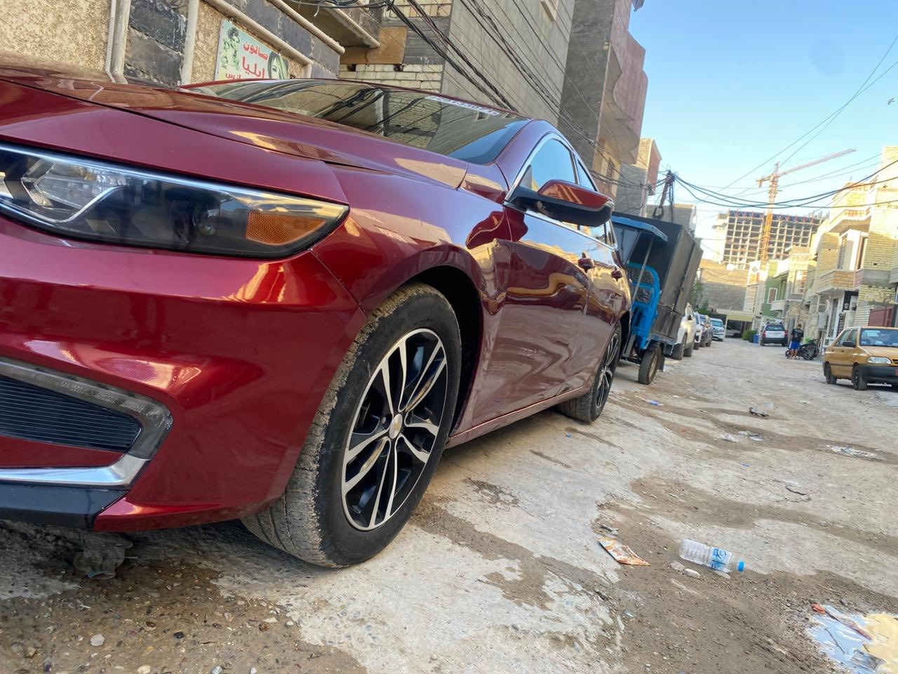 السلام عليكم
ماليبو 2018 Lt
1500 تيربو مواصفات ال Lt معروفه 
1- تشغل عن بعد
2- خمس بصمات 
3- كشنات كهربائي 
4- الداخل جلد بالكامل 
5- قطعتين تبريد 
6- تحكمات ستيرن 
7- زنون بلادي 
8- كامره خلفية 
السيارة نظيفة وبالواقع احلة من الصور 
الكير والمحرك وباقي التفاصيل مثل الصدر والبريك وغيره سليمات وعلى قرار السونار 
سعر السيارة 95 وبيه مجال مكان السيارة كربلاء وبالعافية الي ياخذة 
رقم صاحب السيارة *********** او مراسلة الحساب كل الهلا بيكم
