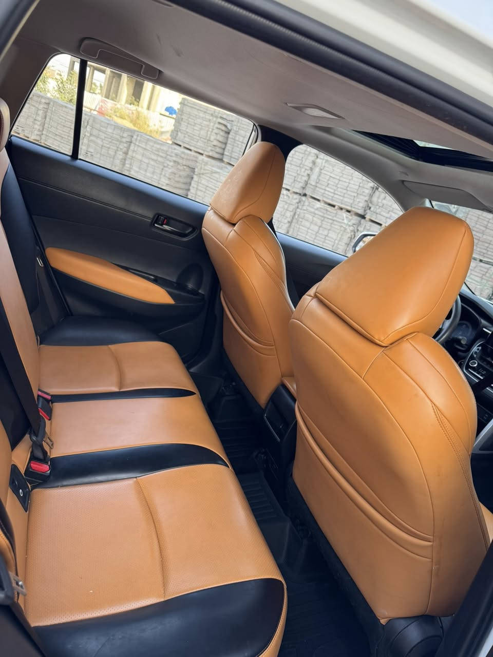 فروت لاندر 2024خليجي مكفولة من البارد والصبغ فول موصفات فتحة وشاشة وكامرة وبصمة جنطة كهرباء كشن جلد جملي كهرباء شاحن واير ليس ماشية15الف كيلو 
السعر26مليون وبي مجال
المكان السيدية ***********
