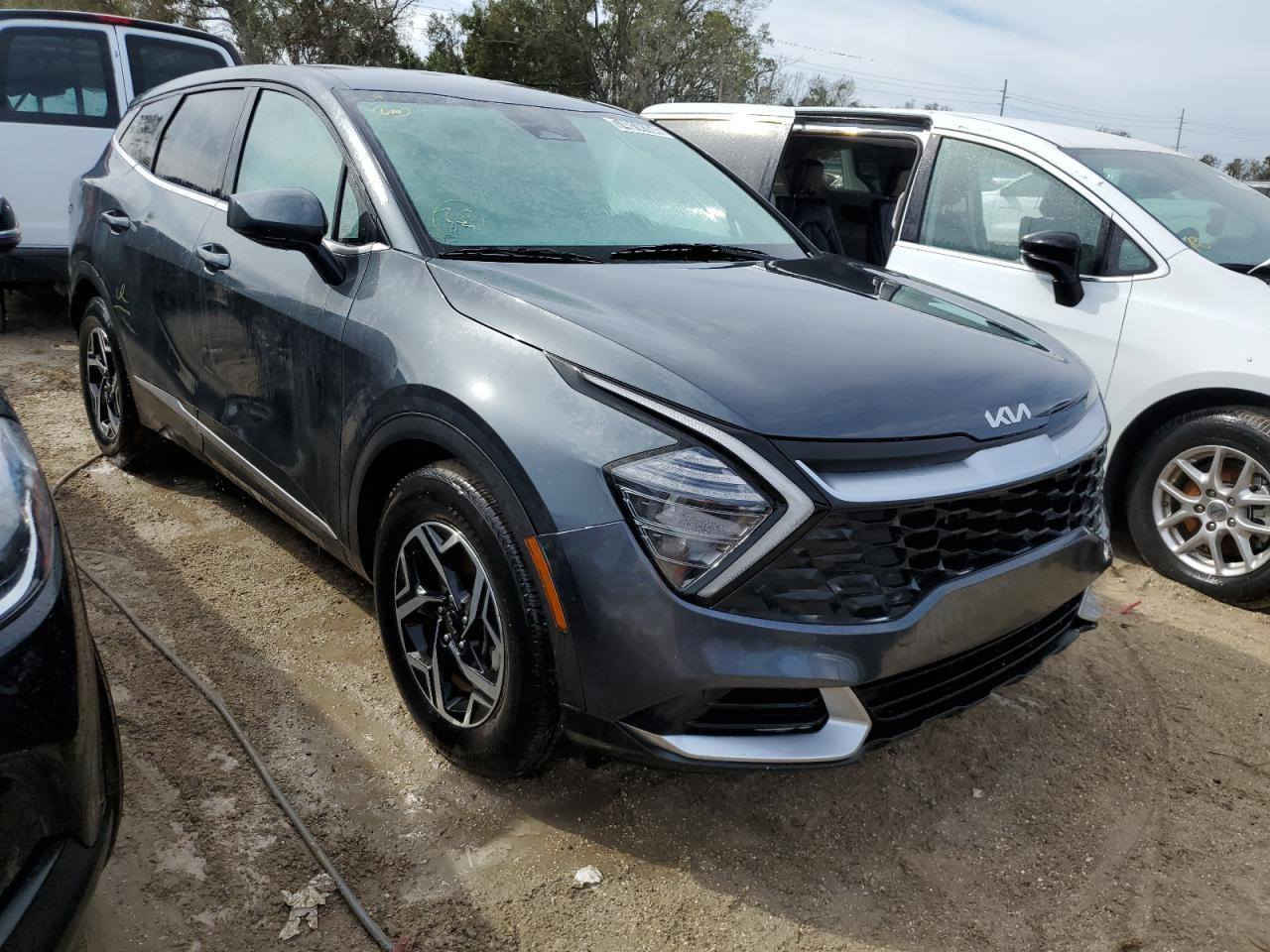 #Kia Sportage Lx 2024

وارد امريكي الشاصي الكبير 

 الضرر تقرير غرق وشغالة مكفولة من كلشي على وضع الشركة ماشية ١٢ الف فقط موديل 2024 دخول جديد منفيس رقم مؤقت جاهز للترقيم على اي محافظه 
المواصفات رادار امامي مانع اصطدام حساس خلف كامرة خلفية شاشة تدعم كار بلي سايد ابريك بصمة ثلاث أنظمة قيادة (سبورت -نورمل -سمارت) قيادة ذاتية نظام منحدرات مثبت سرعه تحذير عند الخروج من المسار السعر  180 وبيها مجال للشراي مكان السيارة الناصرية 

للتواصل: ***********
