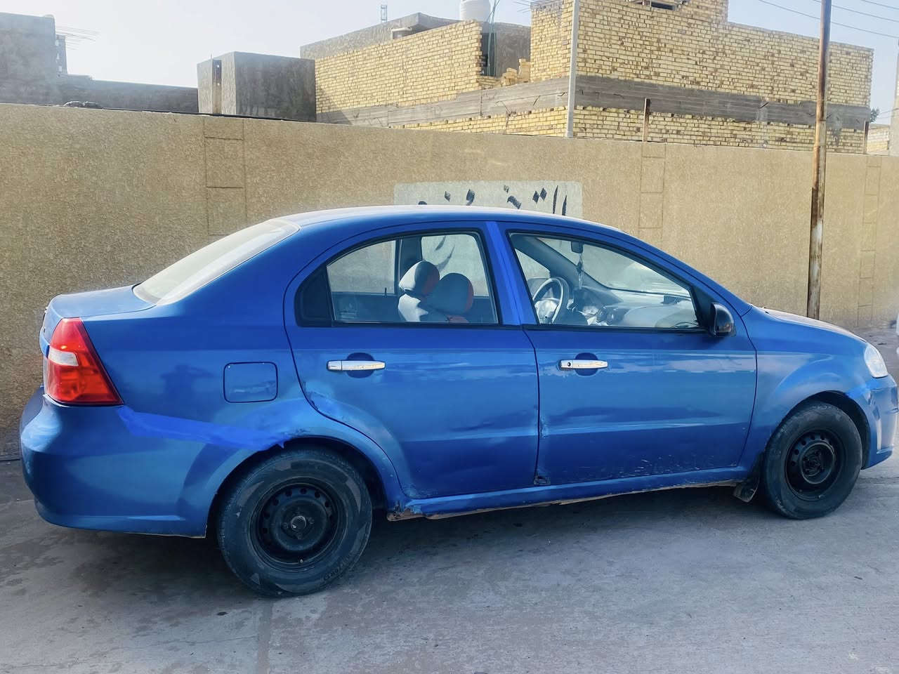 السلام عليكم افيو موديل 2007 محرك مسكر المرغوب حلوه سيارة بيه رشات صبغ للجمالية وبيه خياسات بل دوسه باقي نضيف انطيك بيه تراي للشمال  بأسمي تحويل شوكت متريد  سعر 45 وبيه مجال
مكان سيارة بابل ابي غرق 
***********
