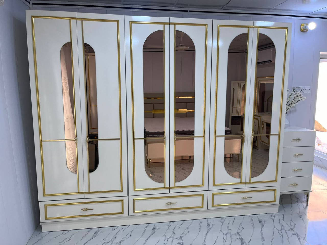 من داخل بيت الزبون
معرض وموبليات اميد


**إذا كنت صاحب هذا الإعلان وتريد حذفه لأي سبب، رجاءا أرسل رسالة إلى الدعم الفني**