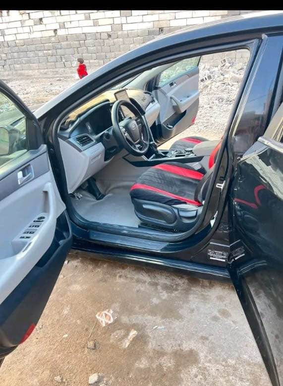 السلام عليكم سياره سوناتا للبيع موديل 2016 السياره حلوه خير من الله الضربه جاملق وباب السائق كفاله كير و محرك تبريد*********** البصرة, العراق
