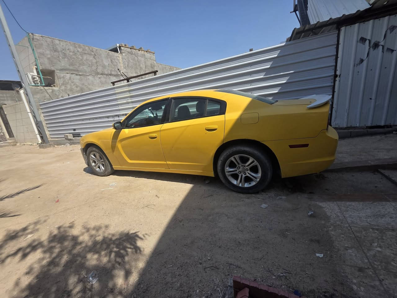 سلام عليكم  سيارة للبيع جارجر مديل ١٢ حلوة ونضيفة سعر 145
***********
