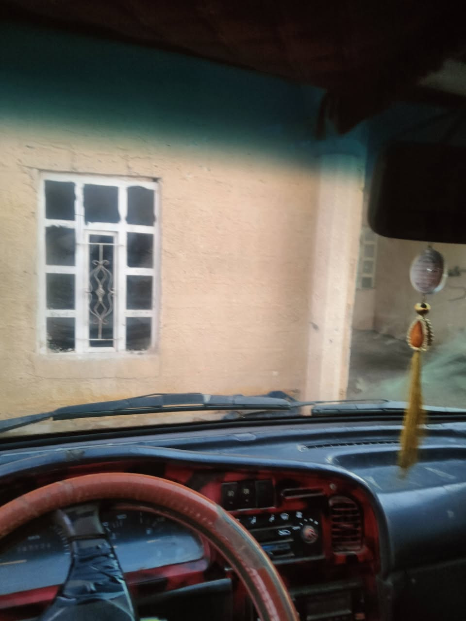 السلام عليكم كيا فاو لبيع محرك شرط تخم تاير جديد بدون نواقص مكان السياره تكريت لاستفسار اتصل على الرقم ***********
