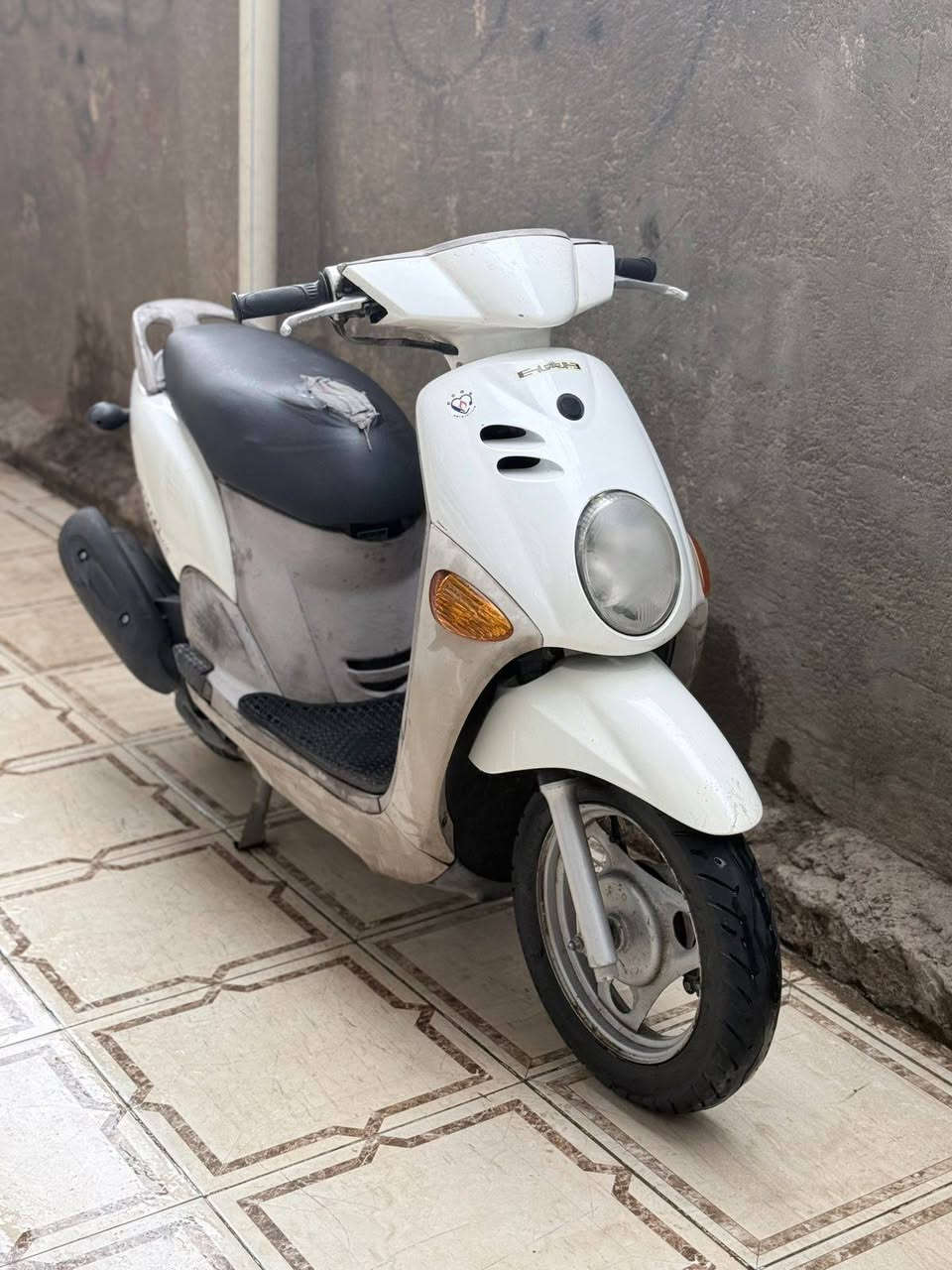 دراجه فله لبيع
فله مديل 2009 جديده 
دراجه حاويه من سيد وسام 
صارله اسبوعين من طالعه من حاويه 
هذه رقمي بي واتساب ***********
عنواني النجف حي القادسية قرب فلكت المطار
