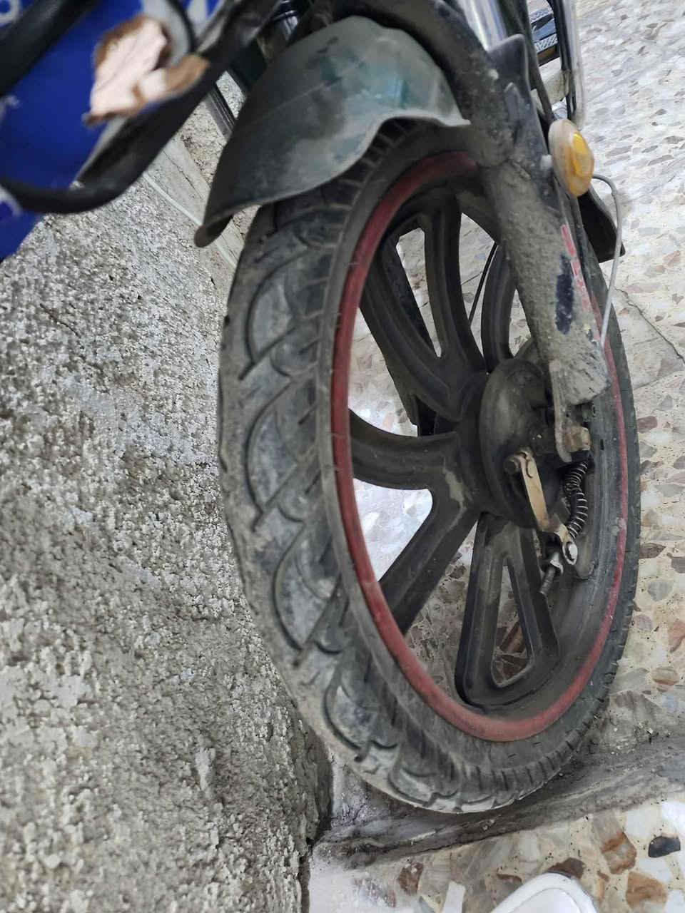 دراجه شحن نضافه 90 بطاريات نص عمر بصمه عاطله سعره 300 بيه مجال تاير واجوب جدد شغاله وتمشي مدينه الصدر *********** كياره قطاع 20 بغداد, العراق
