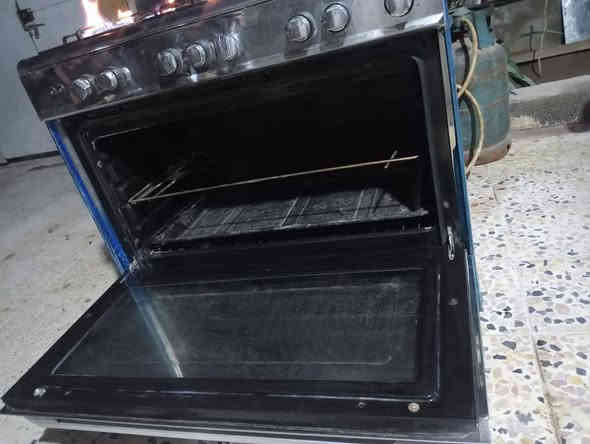 السلام عليكم
طباخ خمس عيون فرن فوك وجوه شغال نظيف كلشش نظيف اسمه الجي العربي سعره 130 الف العنوان المعلمين مال الامين قرب المجلس البلدي الرقم:***********
