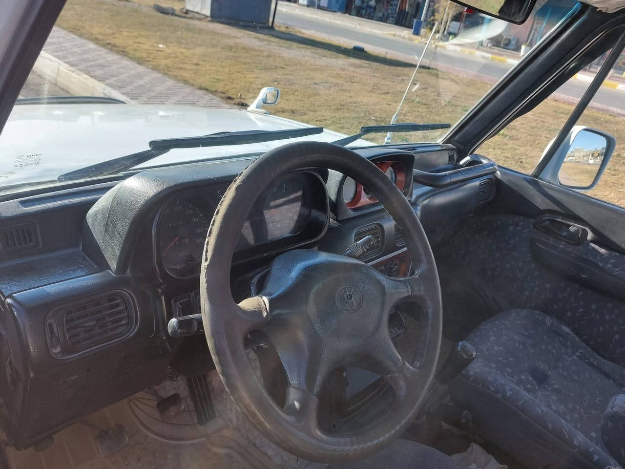 سلام عليكم سياره كالوبر البيع موديل ٩٨ رقم نكليزي سياره خير من الله تحويل ثاني يوم مكان السياره الانبار الرمادي الستفسار ع ***********  السعر55 وبيهه مجال
