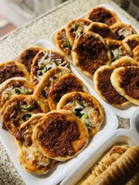 طلبيات جاهزة • توصيل متوفر • حجز بالمراسلة