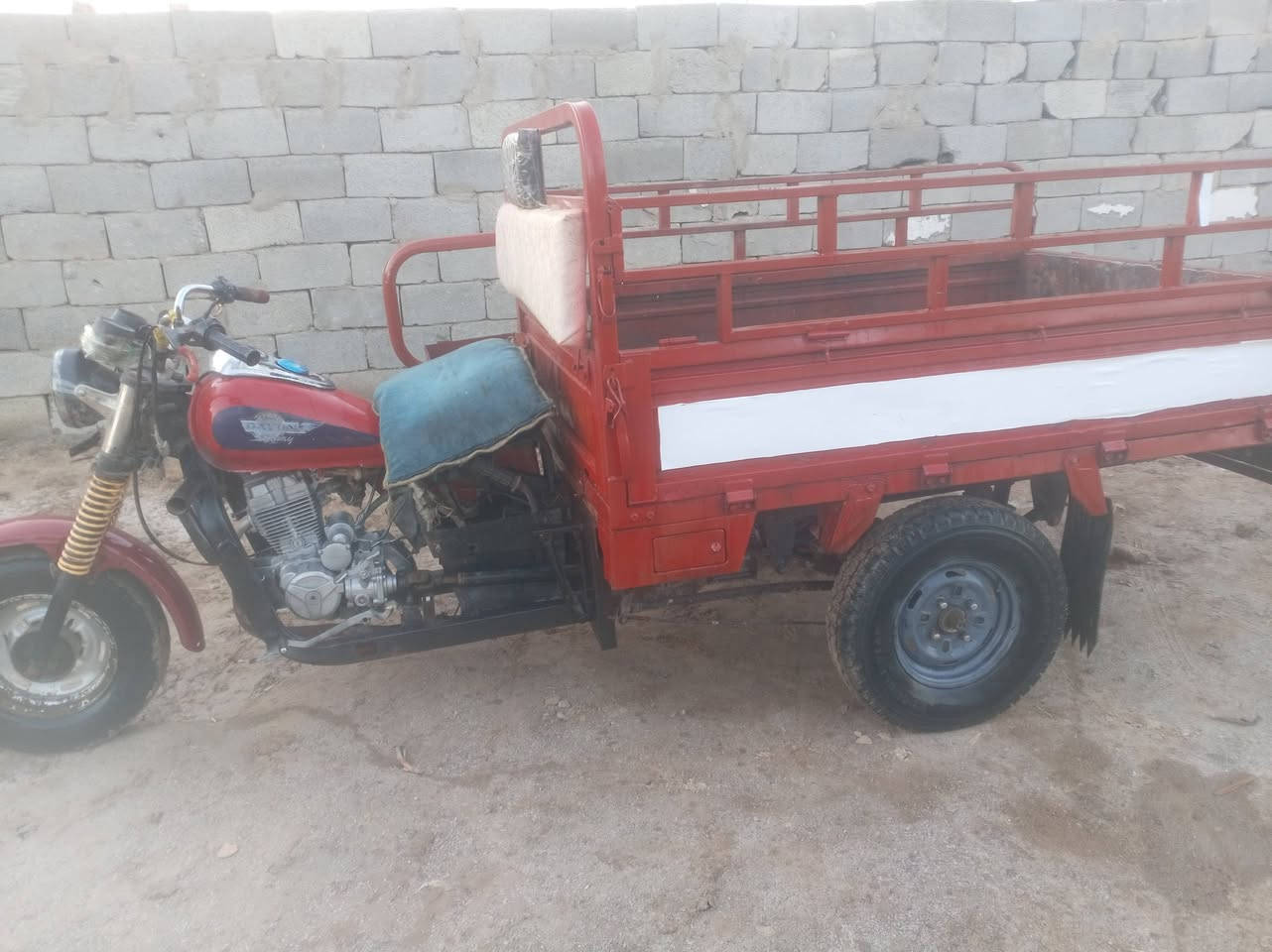 السلام عليكم متاح ستوته دايوان موديل 2018 محركها موديل  21. كامله أوراق اصوليه
سعرها 900وبيها مجال حك الجيه  مكانها واسط العزيزيه
مكلف بلنشر 
للاستفسار الاتصال ع. ***********
