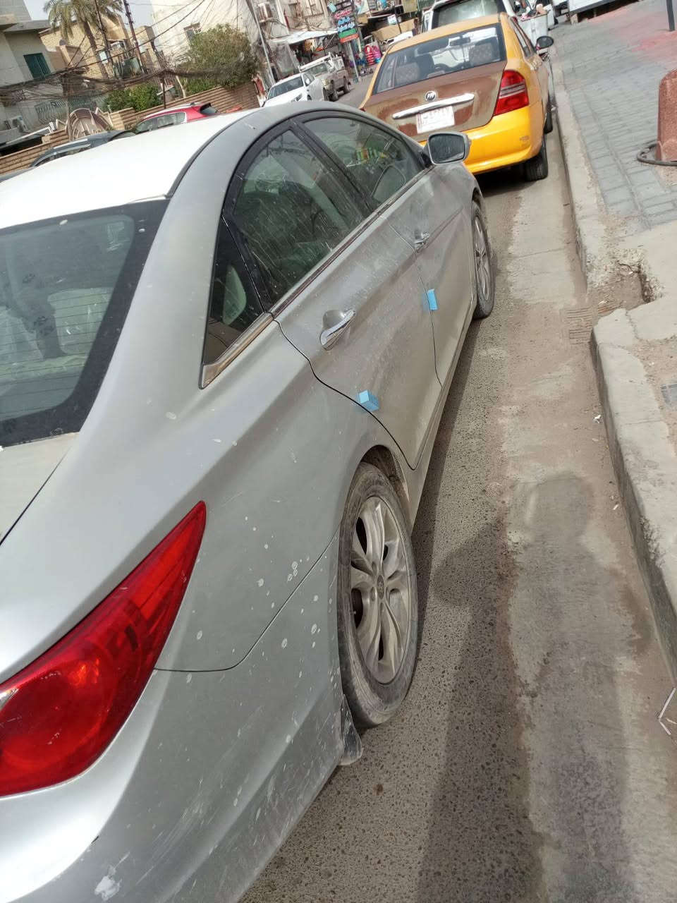 سوناتا ٢٠١١ فول مواصفات للاخير vip رقم بغداد بيها صبغ قطعة وحدة وبيها جراد سيارة بجم كبس سعر 105  ***********  العنوان الكاضمية
