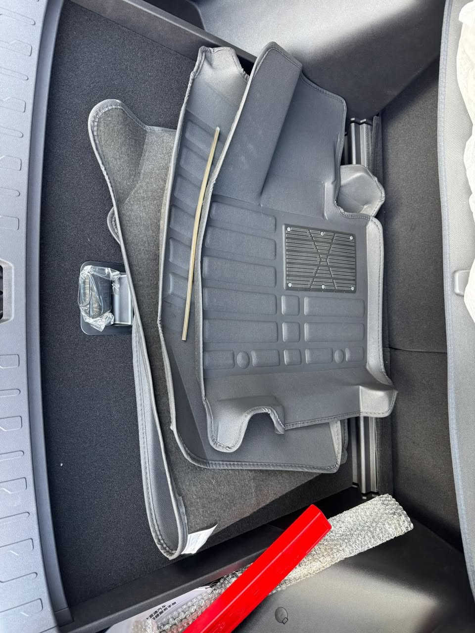 السعر ٢٧ مليون فقط 🔥

سونك L ٢٠٢٥ زيرو فول كشن كهرباء وجنطه كهرباء بطاريه ١٢٠ كيلو شاسه جبيره بانوراما كاميرات ٣٦٠ درجه زيرو ولاكيلوو 

للاستفسار 
***********
***********
