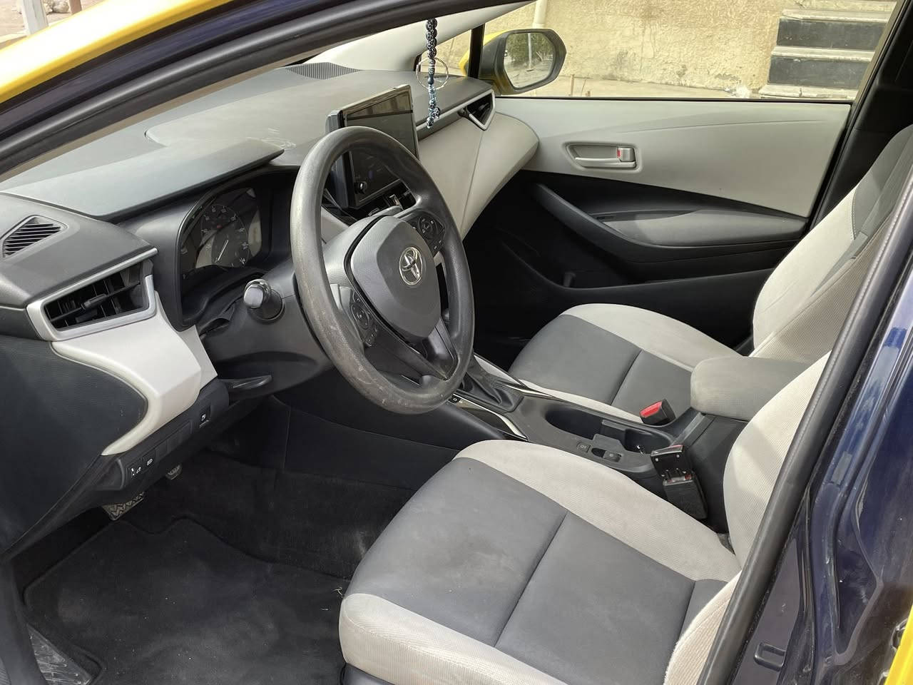 🚗 للبيع: تويوتا كورولا LE هايبرد 2023
📍 مكان السيارة: بغداد الاعظميه
📞 للتواصل: ***********

📊 المسافة المقطوعة: 47500مايل
🛠️ المحرك: 4 سلندر – 1800cc هايبرد

⚠️ أضرار السيارة:
• وارد أمريكي – حادث خلفي 
• تبديل قبغ الصندوك مع تصليح الجاملغ الخلفي
• الإيرباكات سليمة 
• صور الحادث مرفقة مع الصور
السونر مرفق مع الصور
📌 تفاصيل إضافية:
• رقم السيارة: بغداد الدولي الجديد
• باسم المالك – تحويل مباشر
• لون السيارة:اصفر -اجره
📞 للتواصل: ***********
