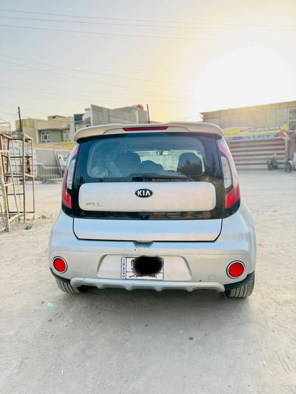 للبيع
سياره صول 2018وارد أمريكي حادثها بنيد وجاملغ 
المكان حله نادر 
السعر 125 وبيها مجال 
رقم ***********
